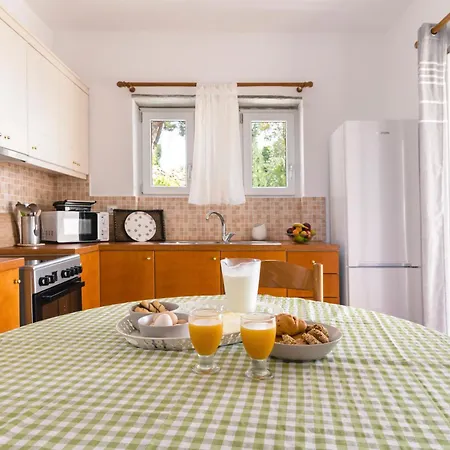 Ktima Petrina Volia - Maisonette Petra * Strapouries